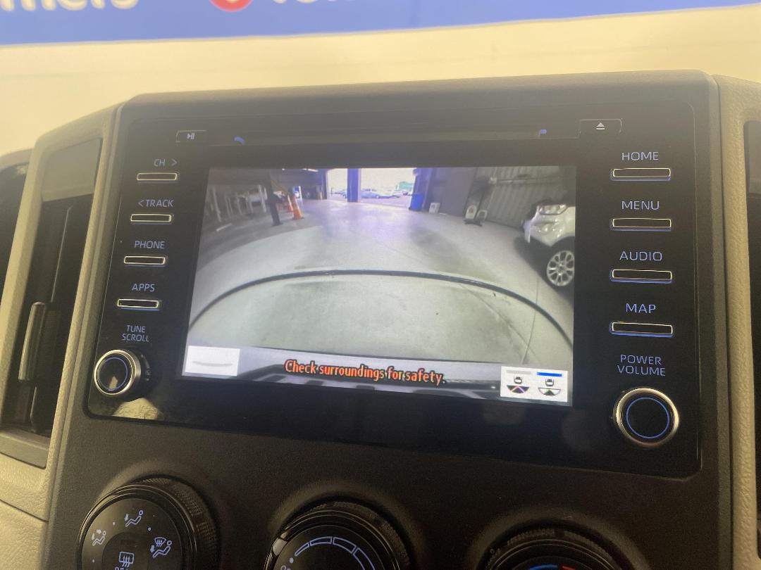 Photo '23' of Toyota Hiace