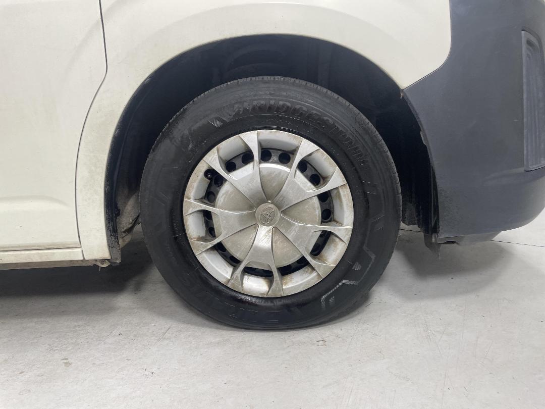 Photo '9' of Toyota Hiace