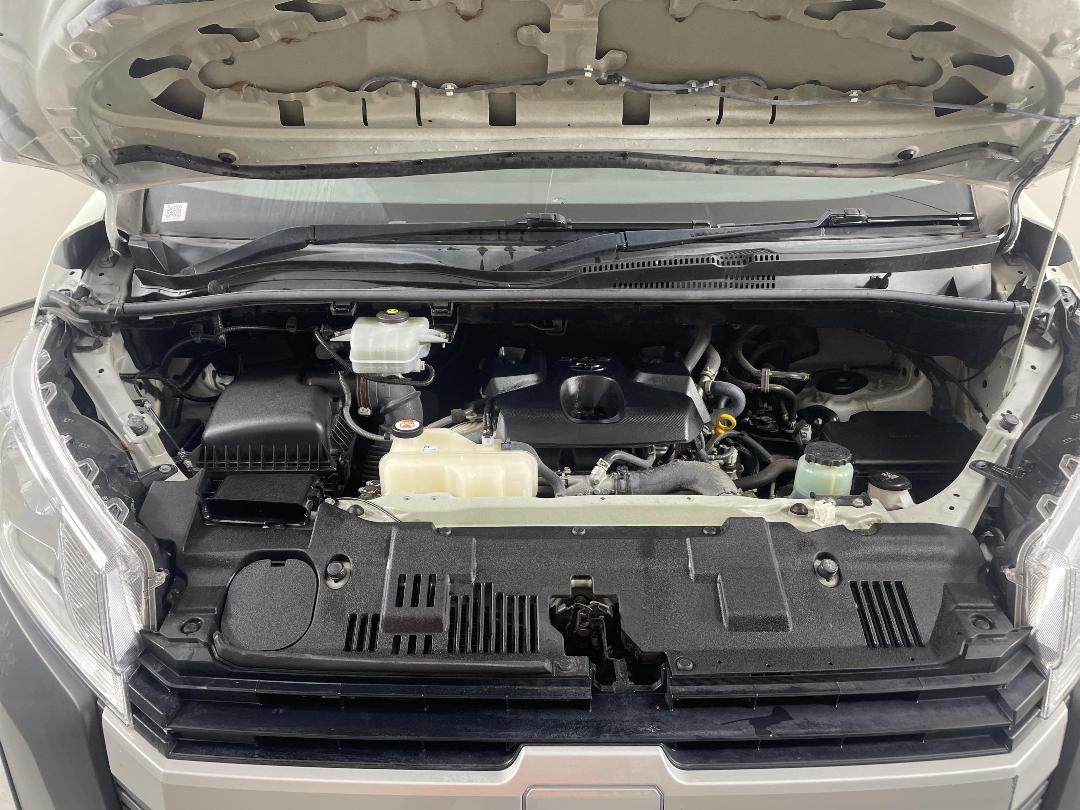 Photo '13' of Toyota Hiace