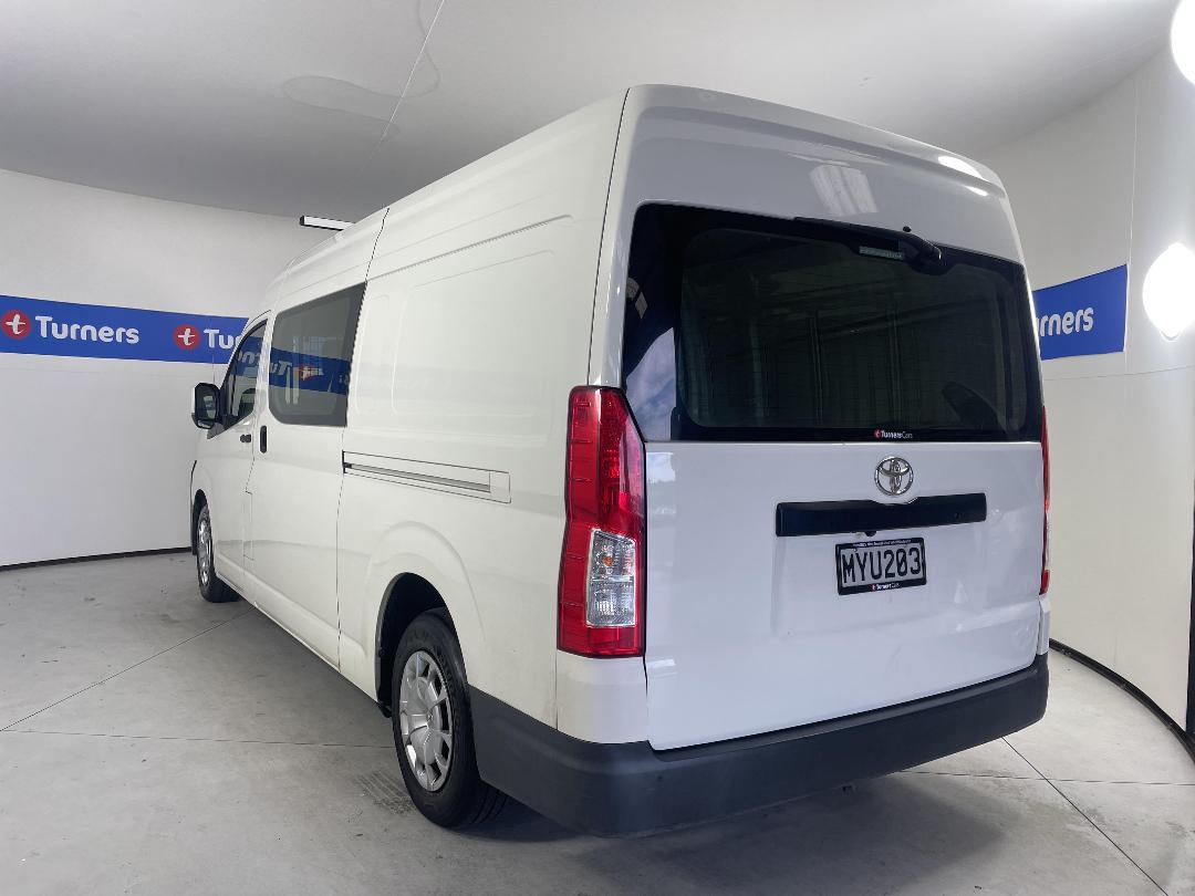 Photo '5' of Toyota Hiace