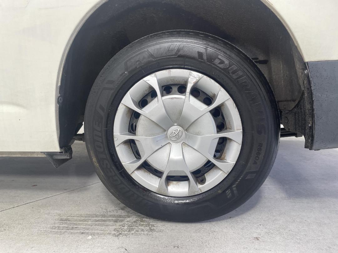 Photo '11' of Toyota Hiace