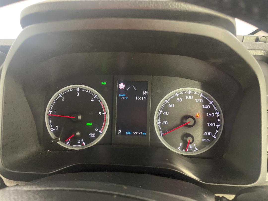 Photo '21' of Toyota Hiace