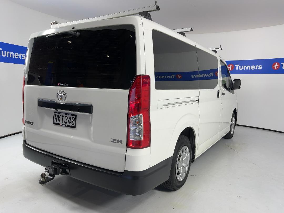 Photo '7' of Toyota Hiace