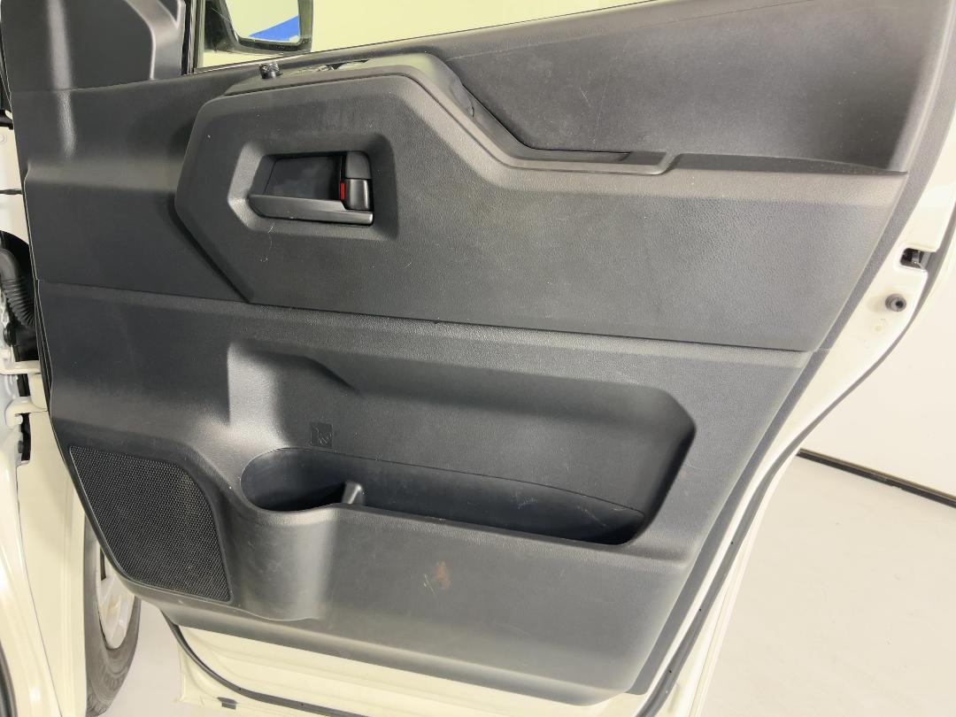 Photo '15' of Toyota Hiace