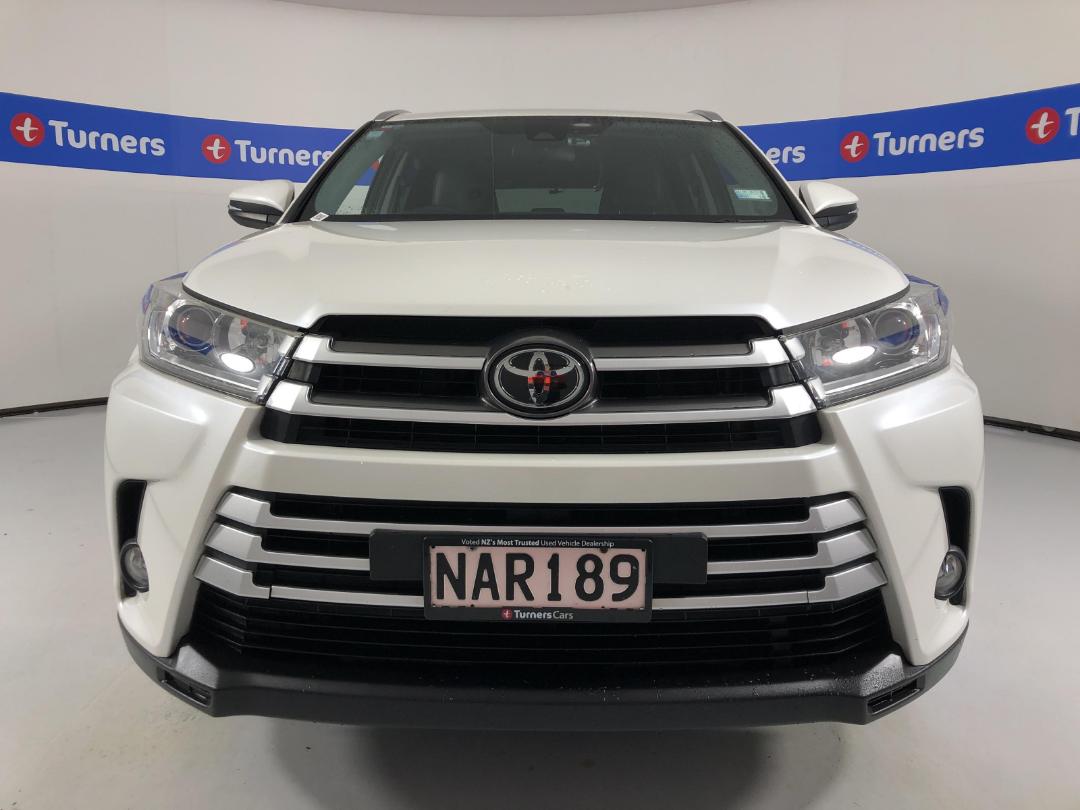 Photo '2' of Toyota Highlander