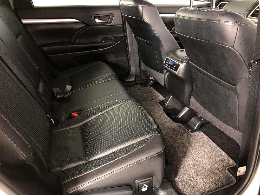 Photo '20' of Toyota Highlander