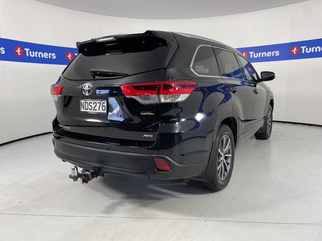 Photo '7' of Toyota Highlander