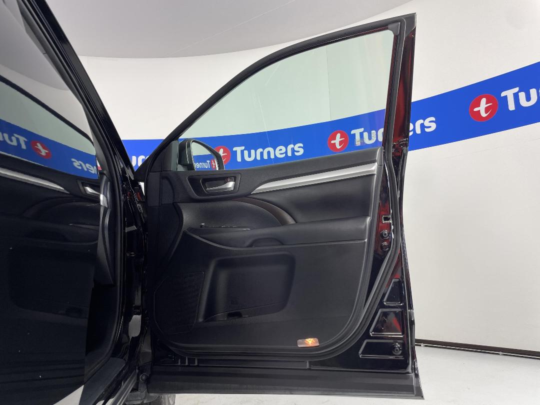 Photo '15' of Toyota Highlander