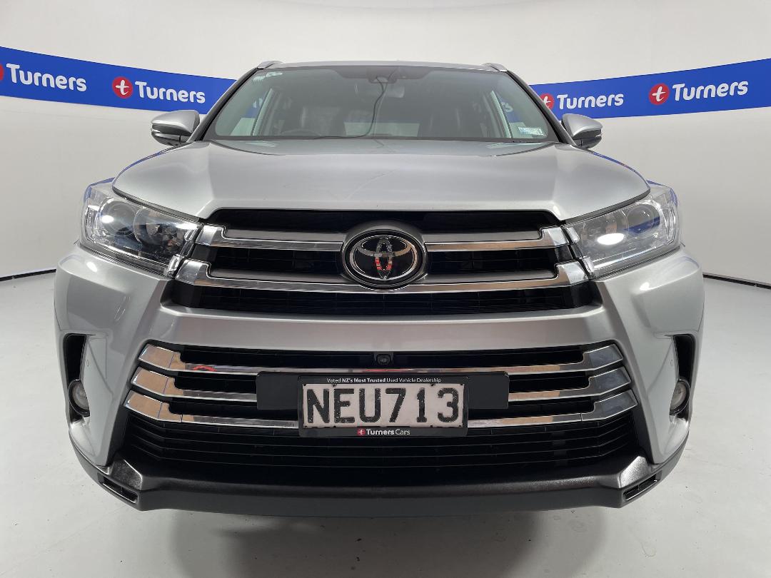 Photo '2' of Toyota Highlander