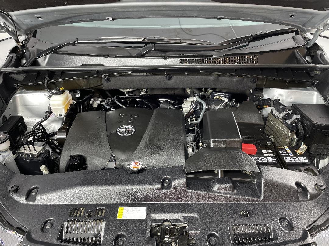 Photo '13' of Toyota Highlander