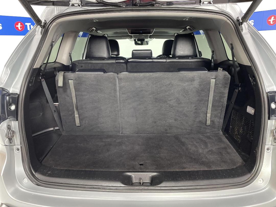 Photo '14' of Toyota Highlander