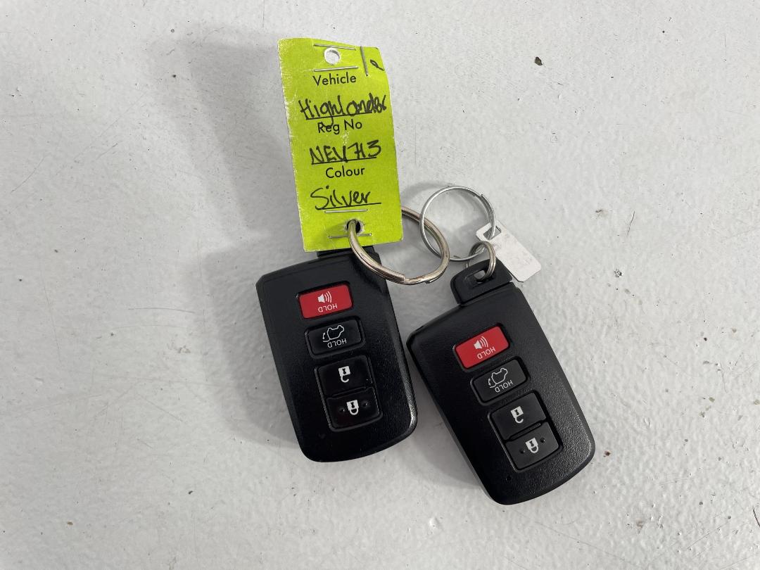 Photo '22' of Toyota Highlander