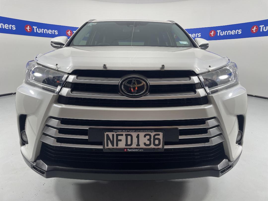 Photo '2' of Toyota Highlander