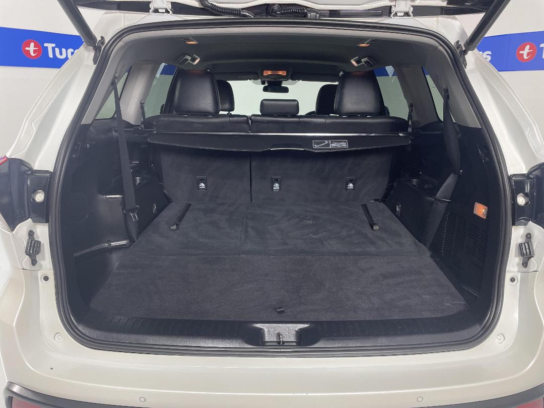 Photo '14' of Toyota Highlander