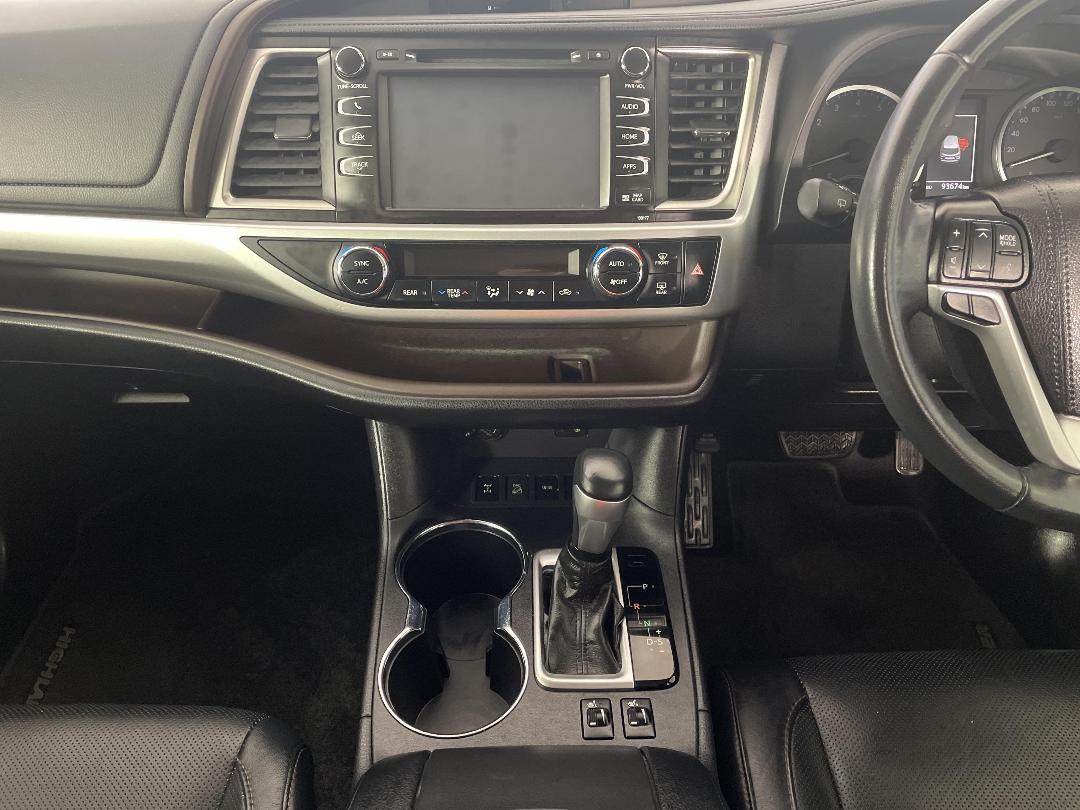 Photo '18' of Toyota Highlander