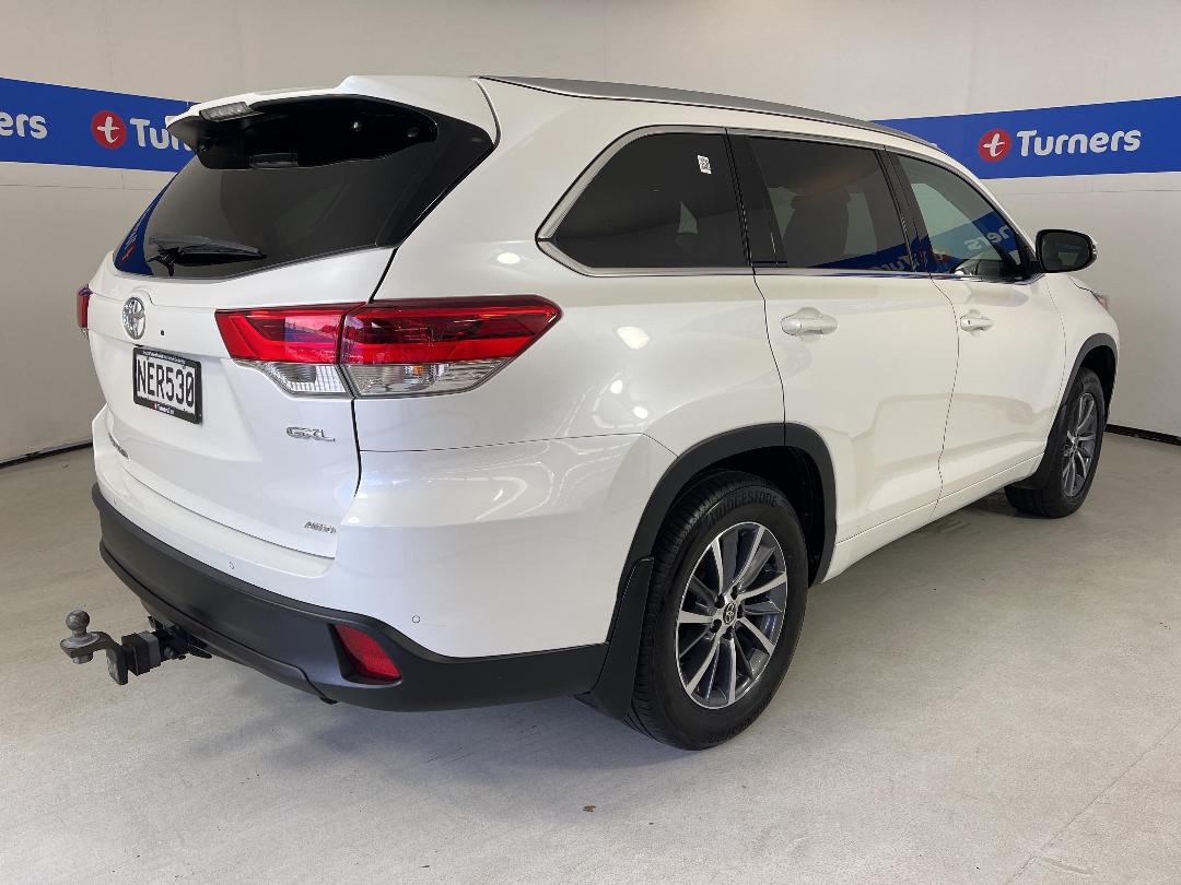 Photo '7' of Toyota Highlander