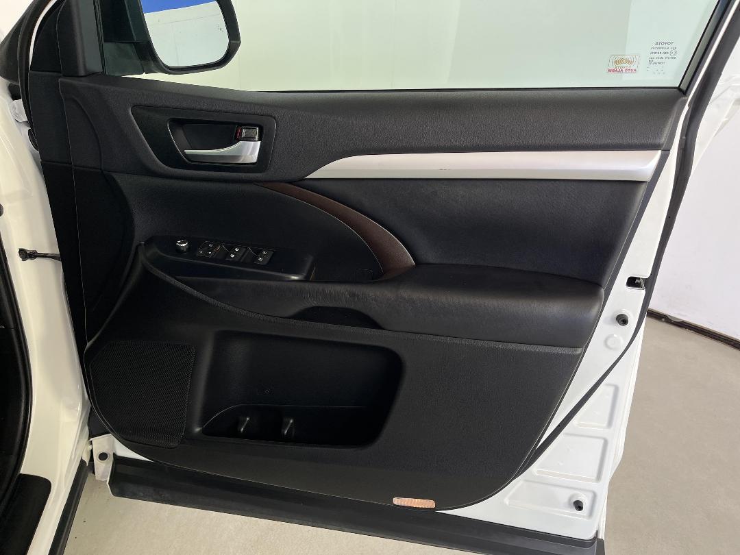 Photo '15' of Toyota Highlander