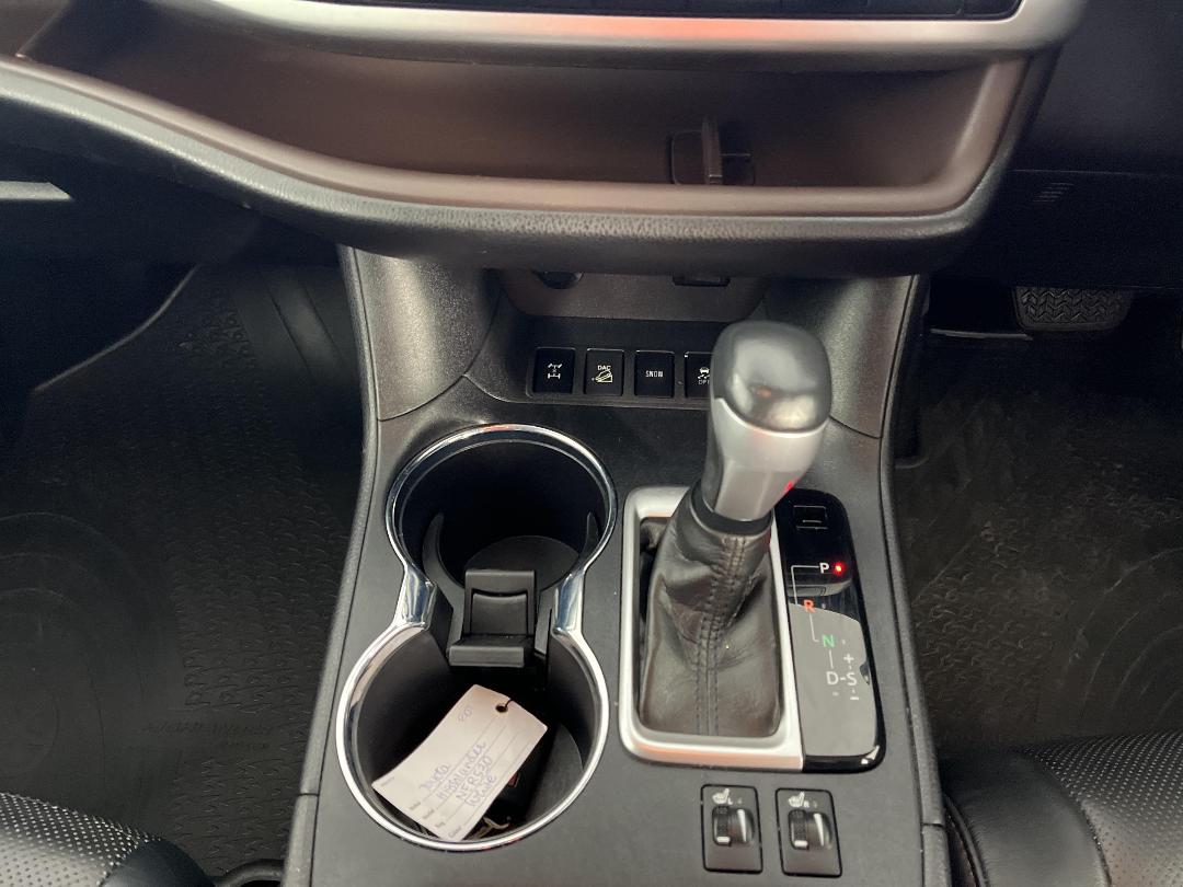 Photo '18' of Toyota Highlander