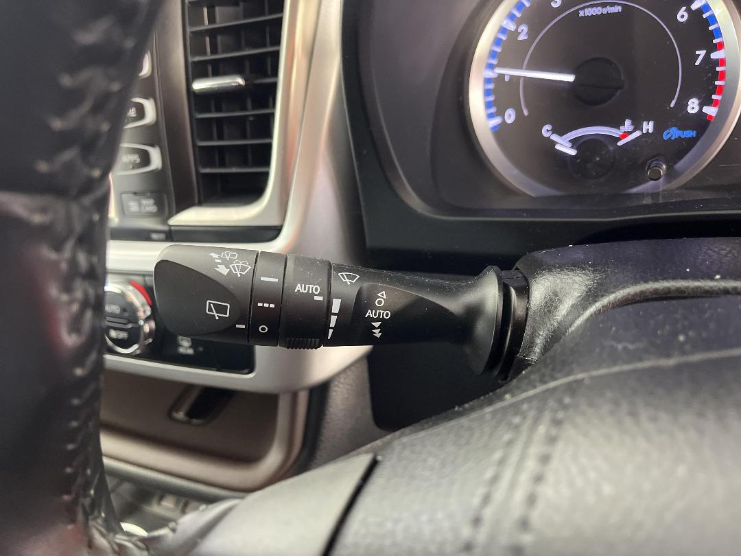 Photo '27' of Toyota Highlander