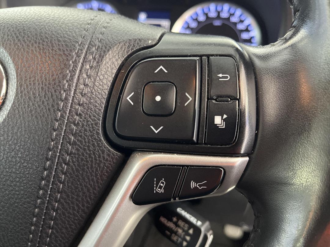 Photo '29' of Toyota Highlander