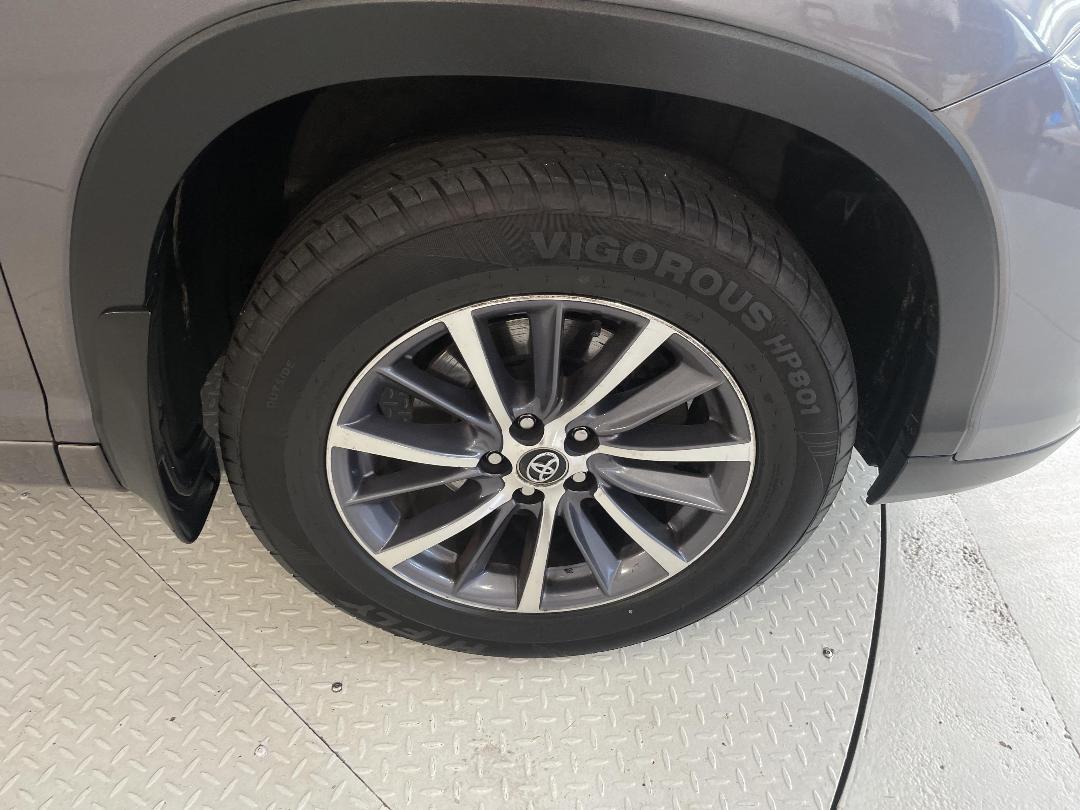 Photo '9' of Toyota Highlander