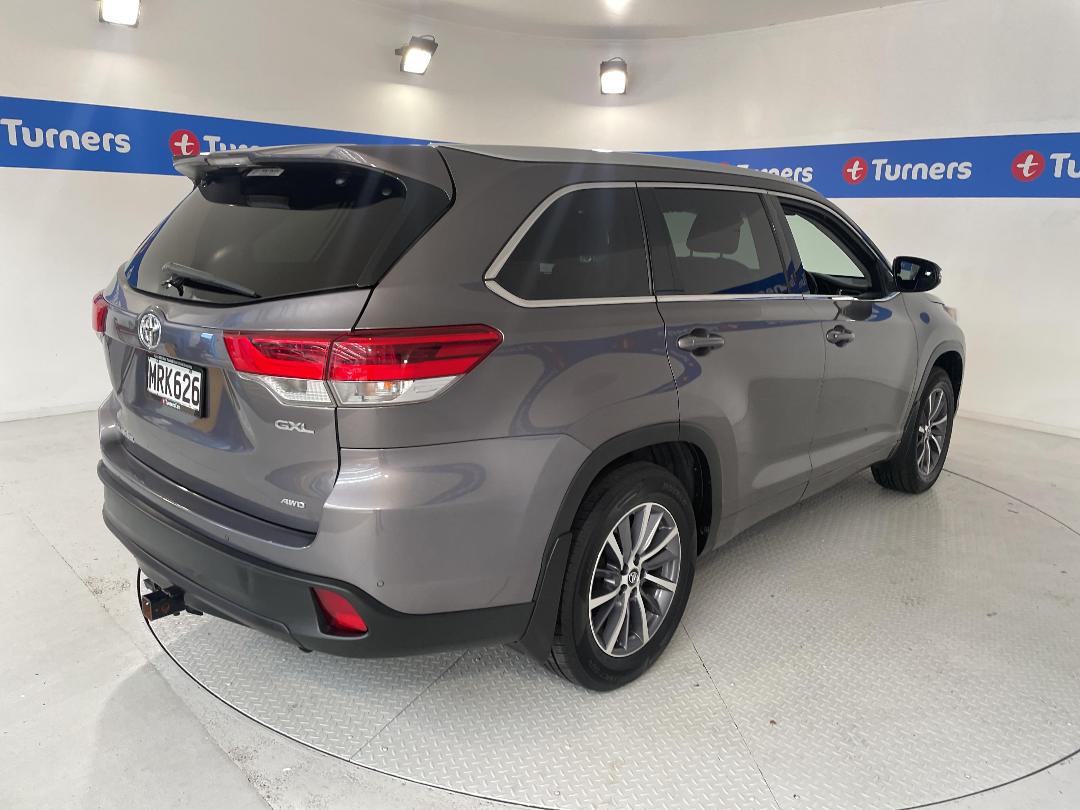 Photo '7' of Toyota Highlander