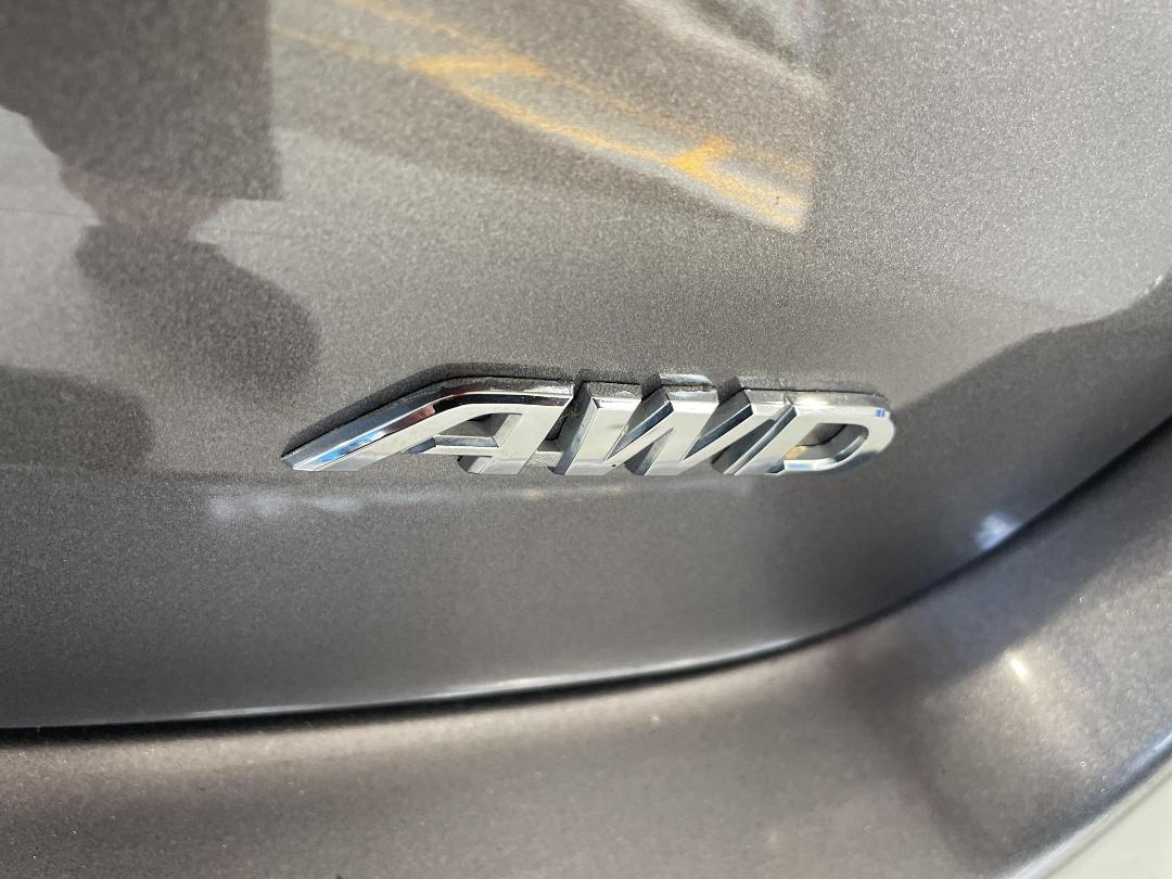 Photo '38' of Toyota Highlander