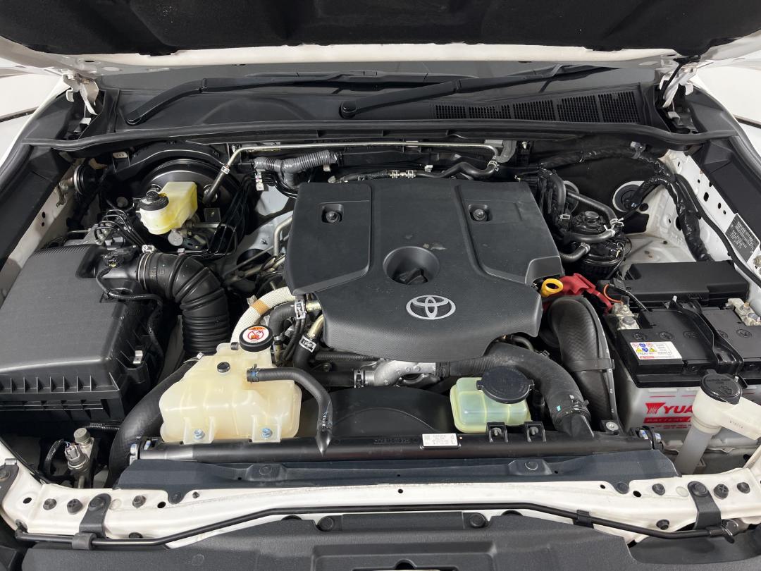 Photo '13' of Toyota Hilux