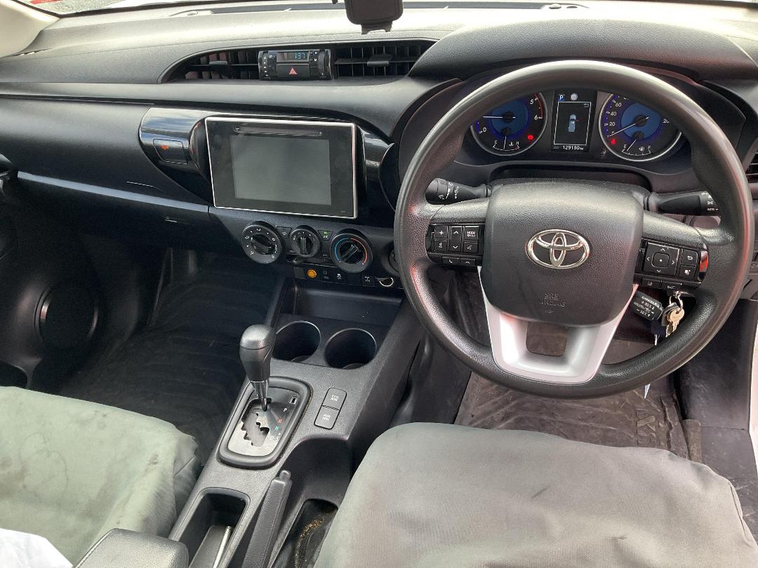 Photo '17' of Toyota Hilux Photo '17' of Toyota Hilux