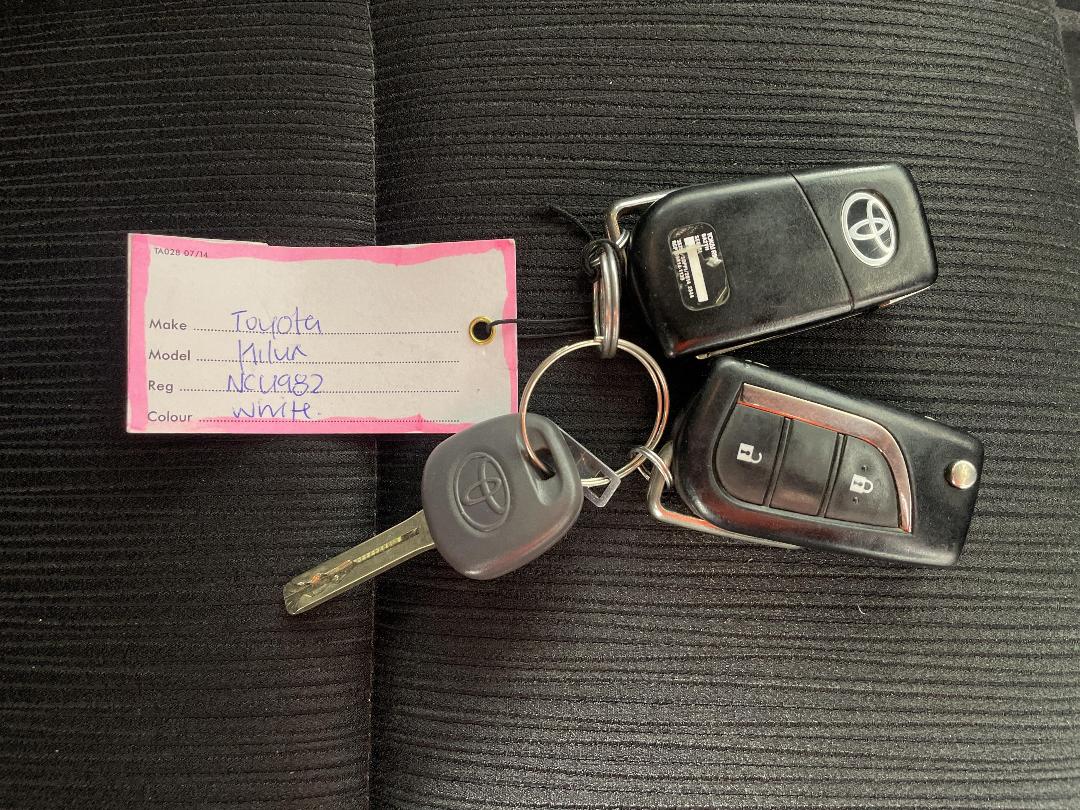 Photo '22' of Toyota Hilux Photo '22' of Toyota Hilux