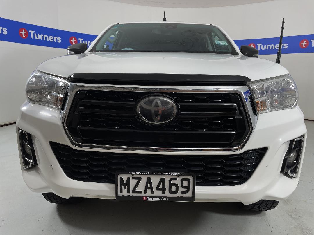 Photo '2' of Toyota Hilux