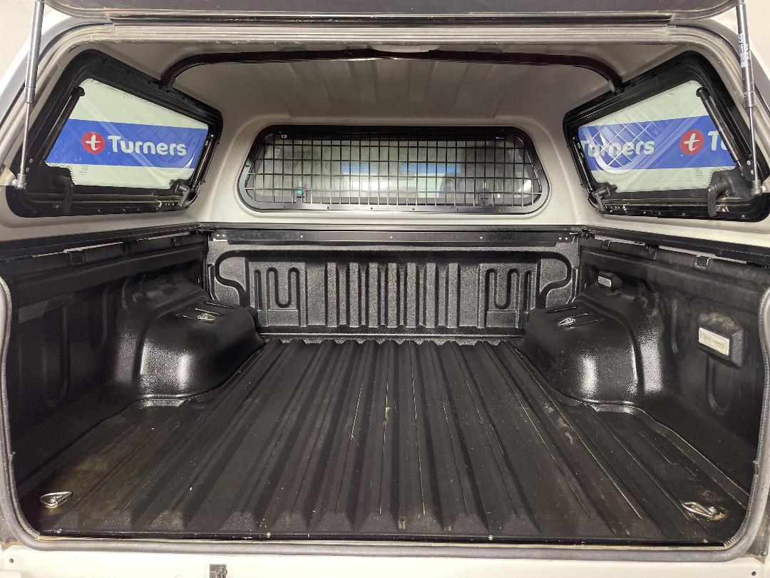 Photo '14' of Toyota Hilux