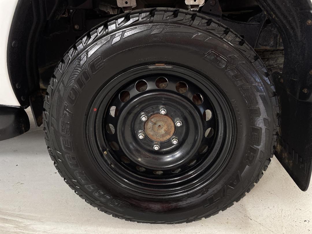 Photo '11' of Toyota Hilux