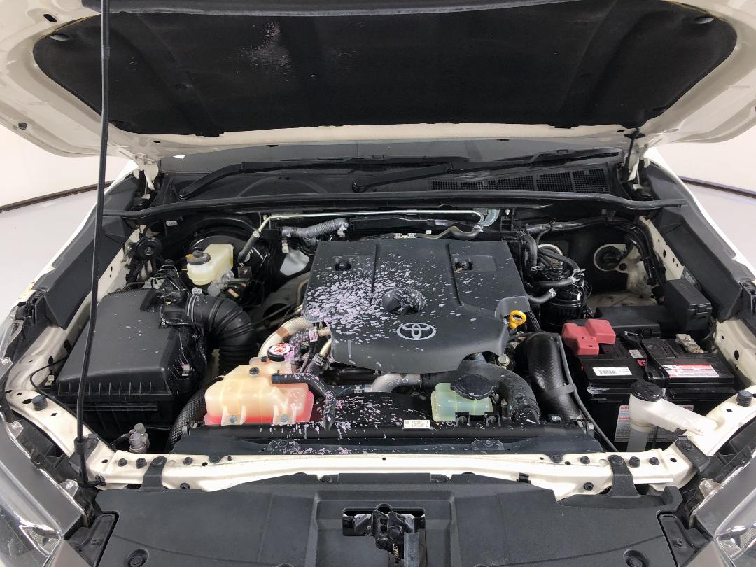 Photo '13' of Toyota Hilux