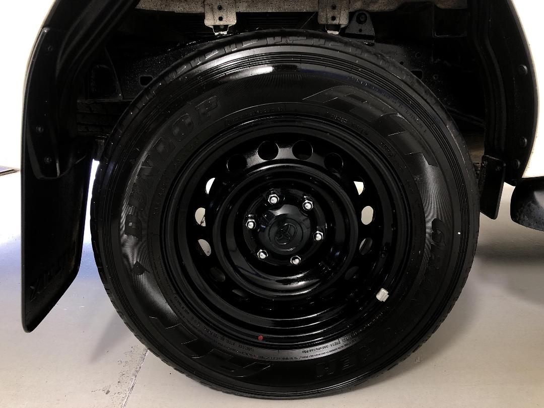 Photo '12' of Toyota Hilux