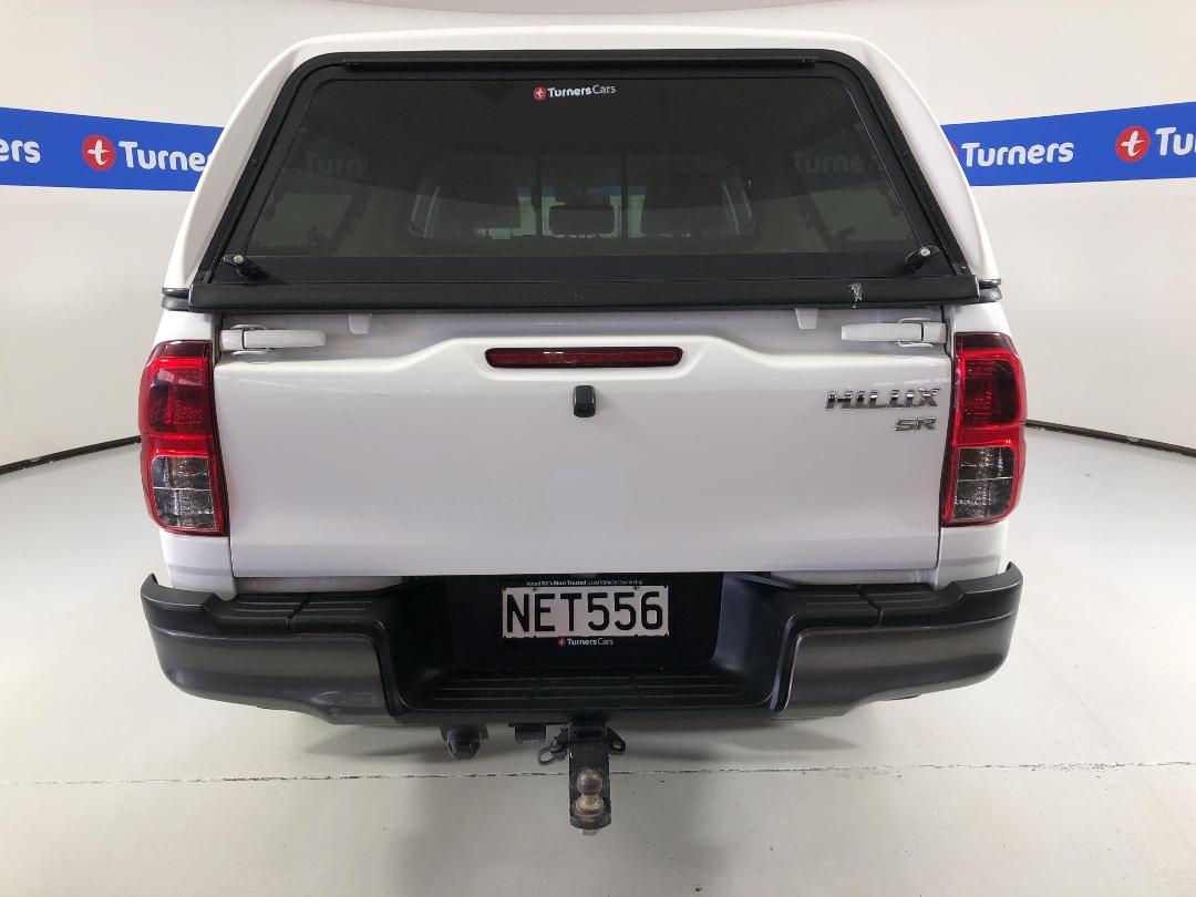 Photo '6' of Toyota Hilux