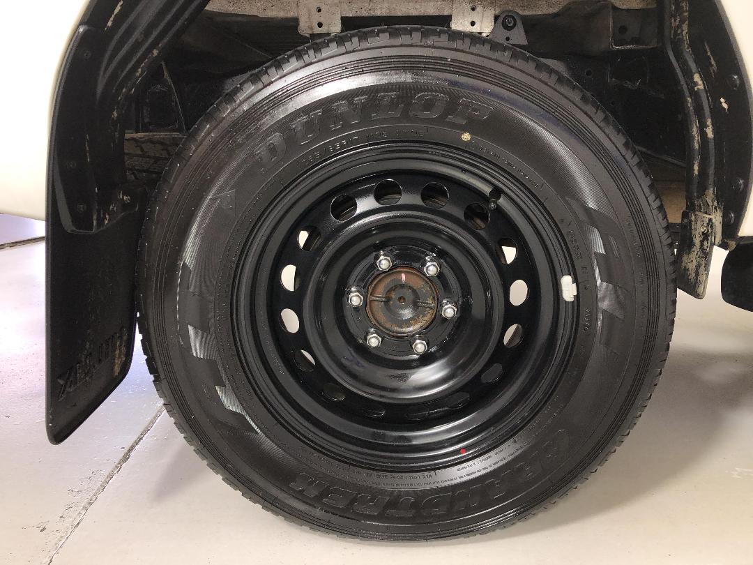 Photo '12' of Toyota Hilux