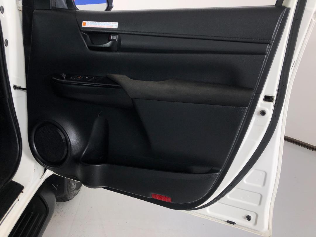 Photo '15' of Toyota Hilux