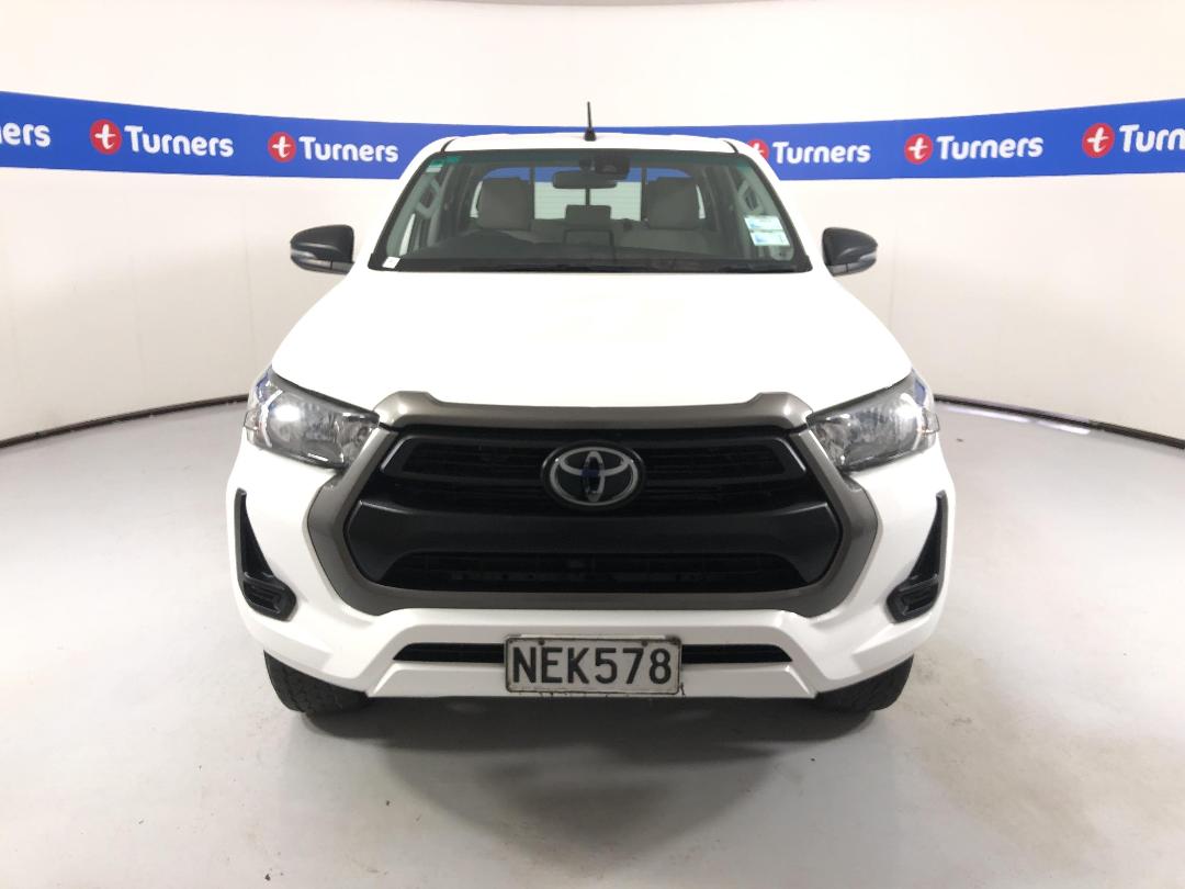 Photo '2' of Toyota Hilux