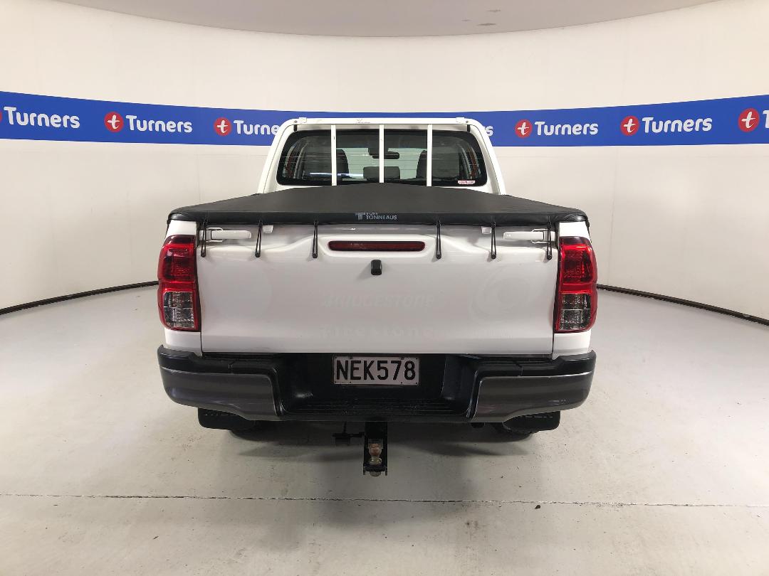 Photo '6' of Toyota Hilux