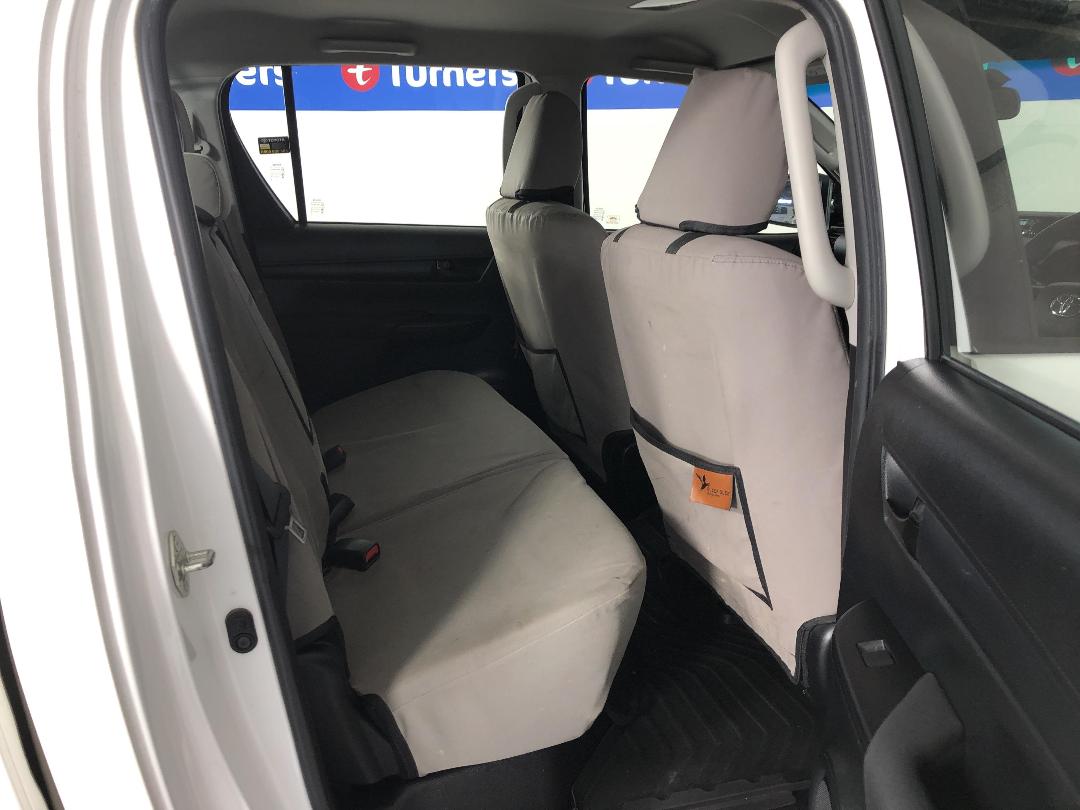 Photo '20' of Toyota Hilux