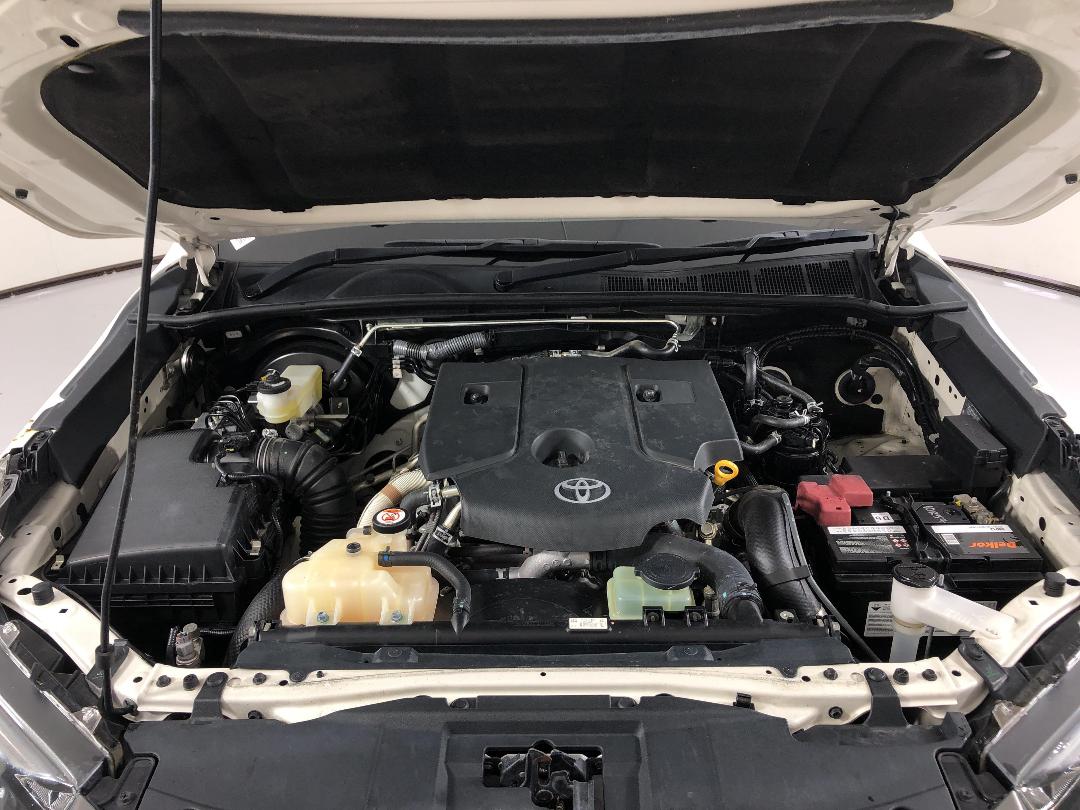 Photo '13' of Toyota Hilux