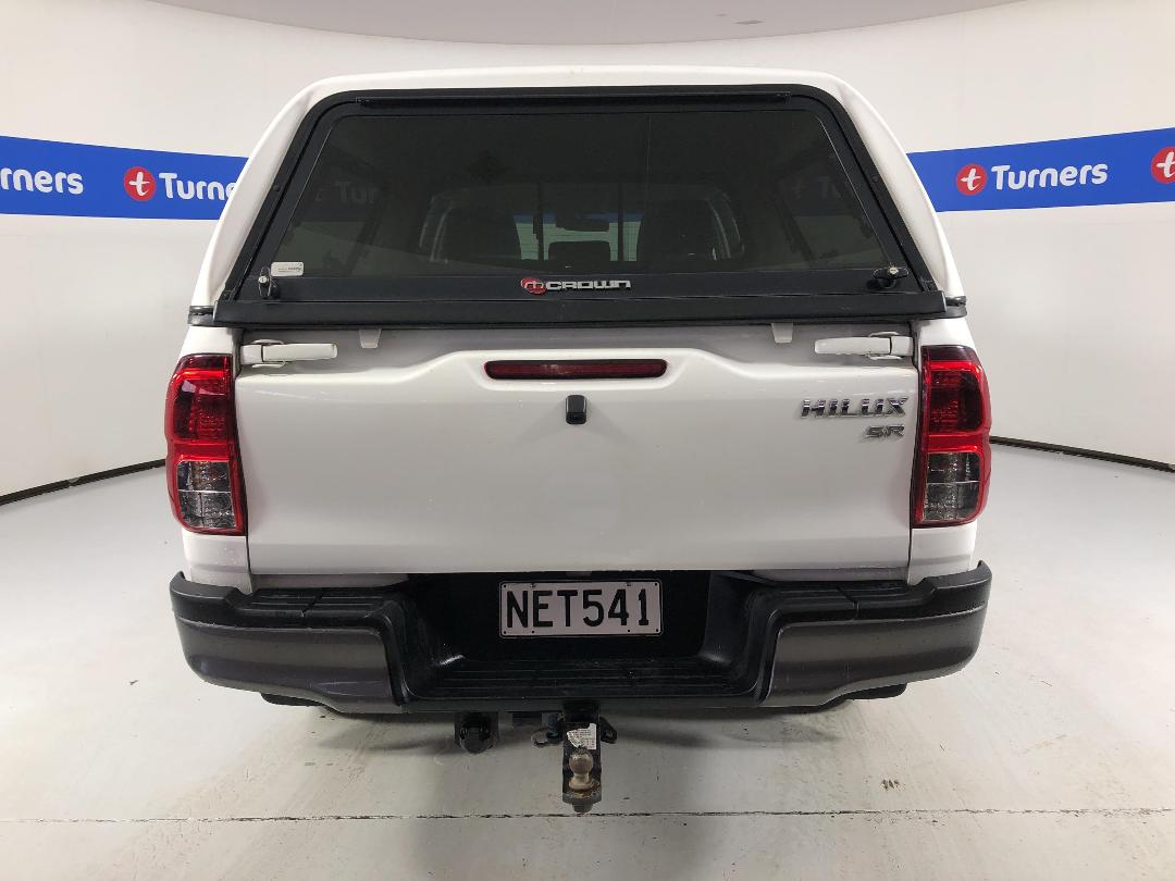 Photo '6' of Toyota Hilux