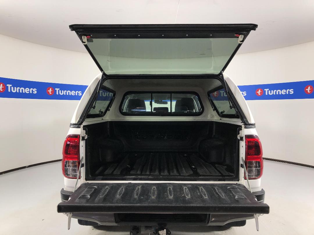 Photo '14' of Toyota Hilux