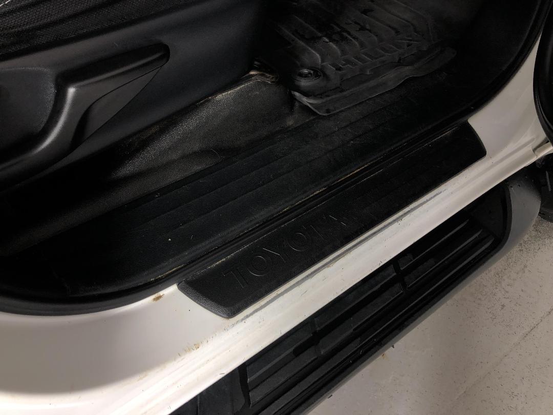 Photo '23' of Toyota Hilux