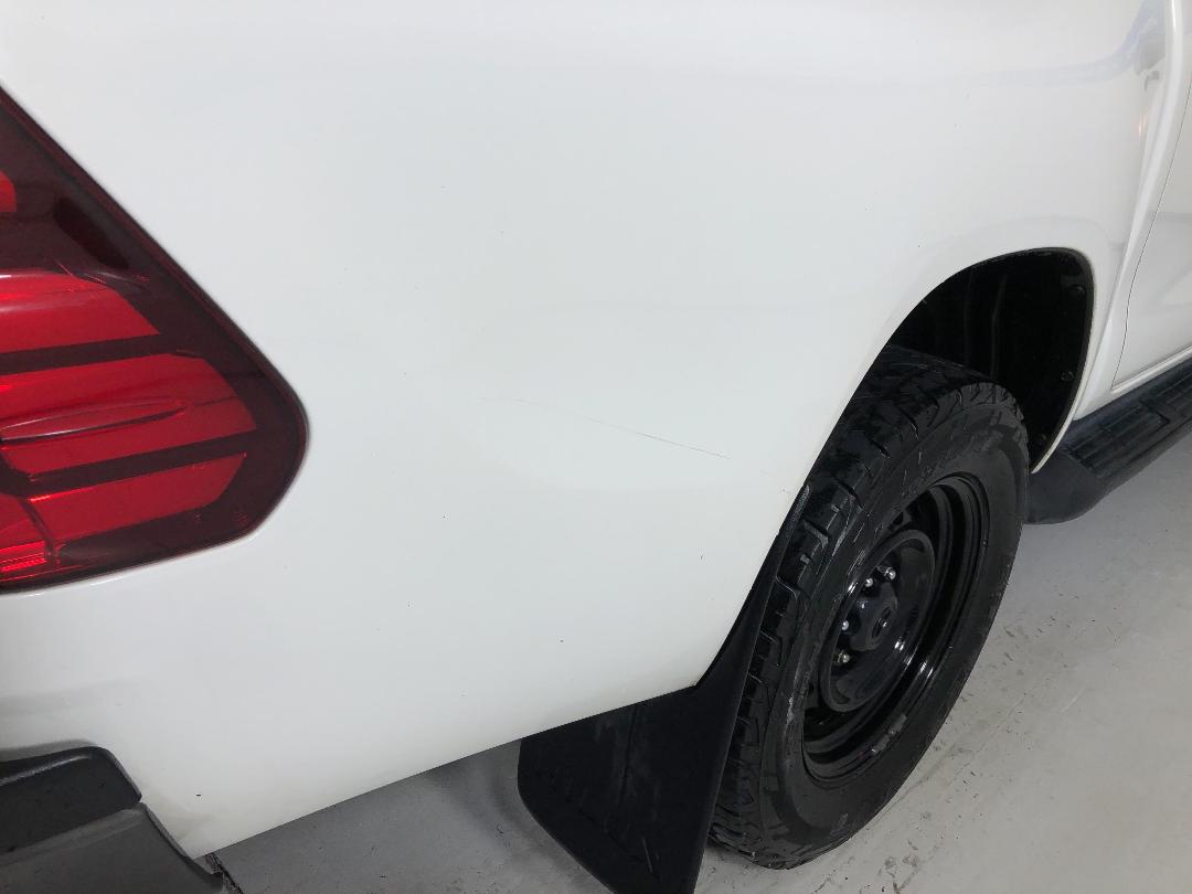 Photo '28' of Toyota Hilux