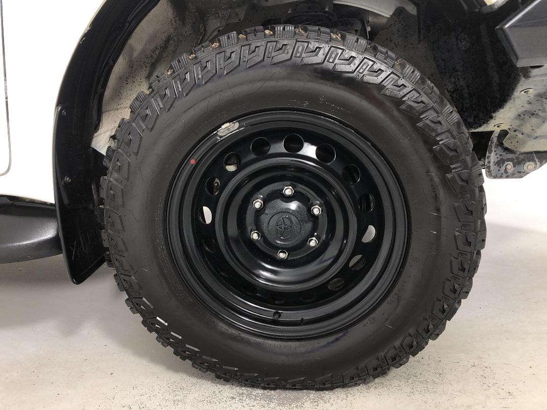 Photo '9' of Toyota Hilux