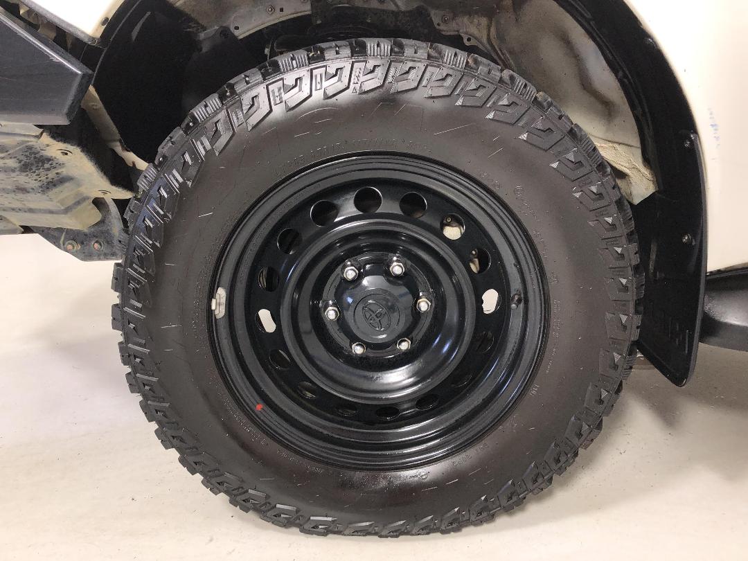 Photo '10' of Toyota Hilux