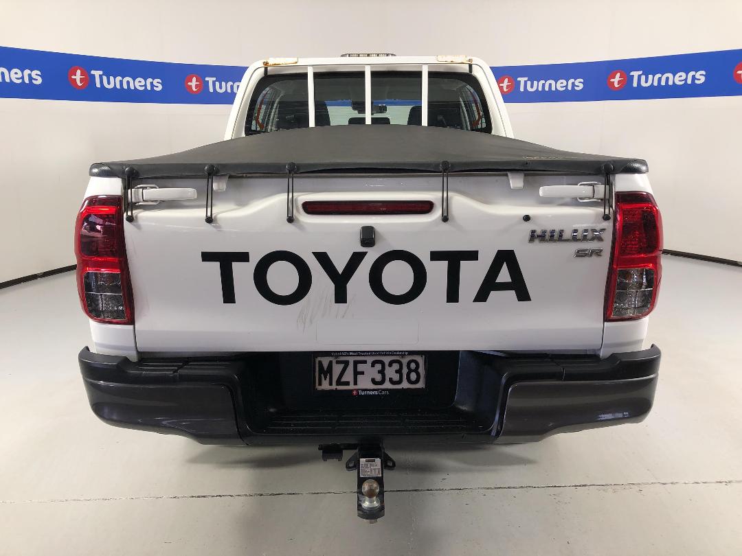 Photo '6' of Toyota Hilux