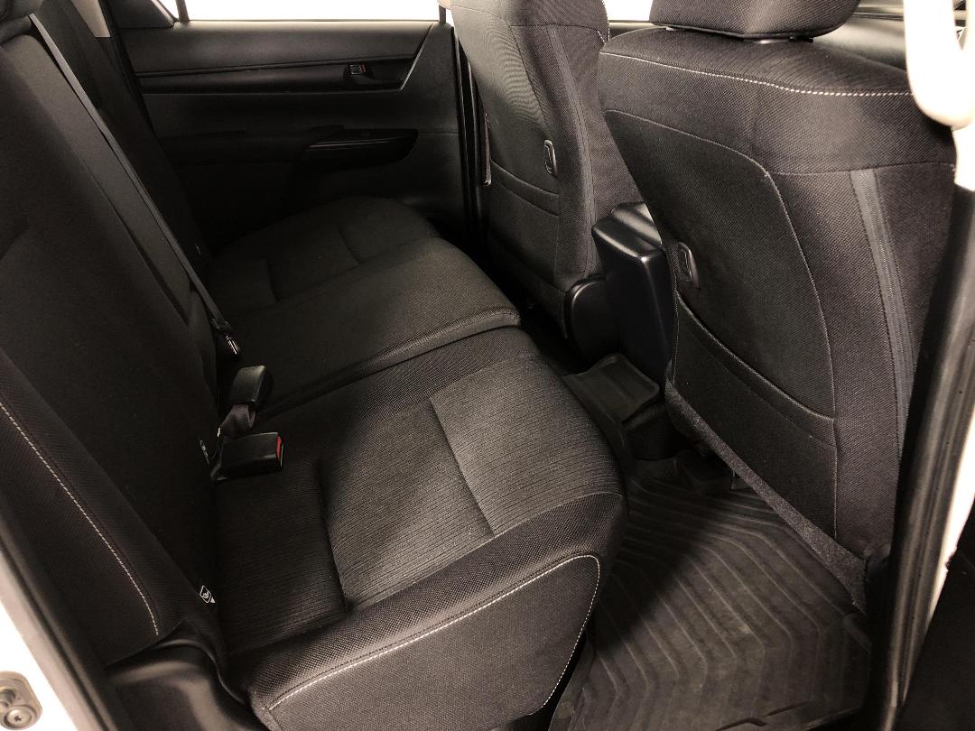 Photo '20' of Toyota Hilux